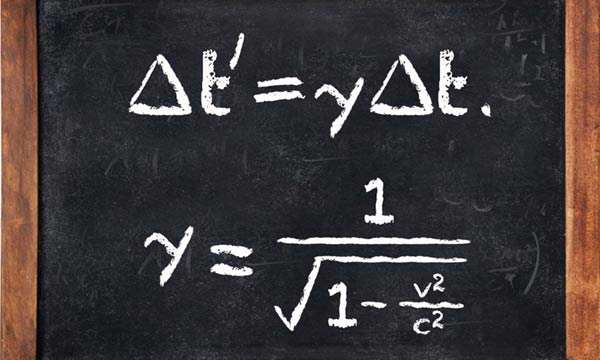 چرا نمی توانید با سرعت نور حرکت کنید؟