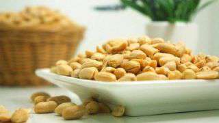 کاهش خطر مرگ ناشی از سرطان روده با مصرف بادام زمینی