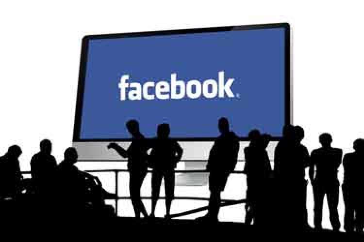 فروخته شدن اطلاعات کاربران فیسبوک