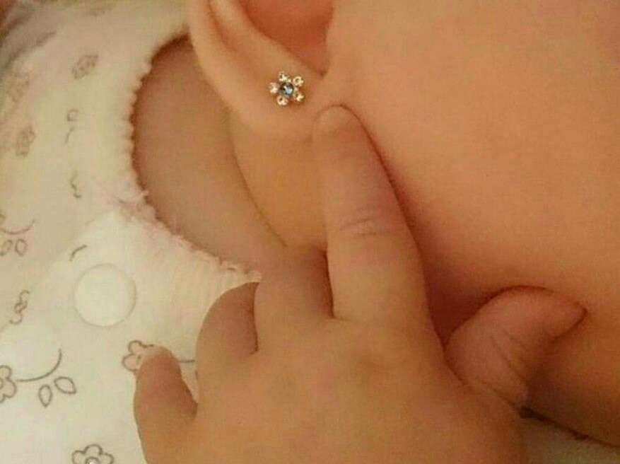 سوراخ کردن گوش