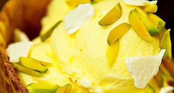 آشنایی با روش تهیه‌ی بستنی سنتی