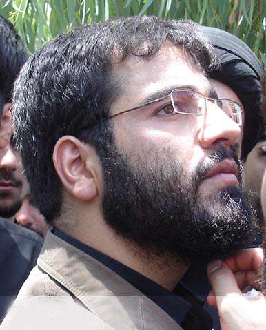 چشم و ابروی علی قبله دین من است