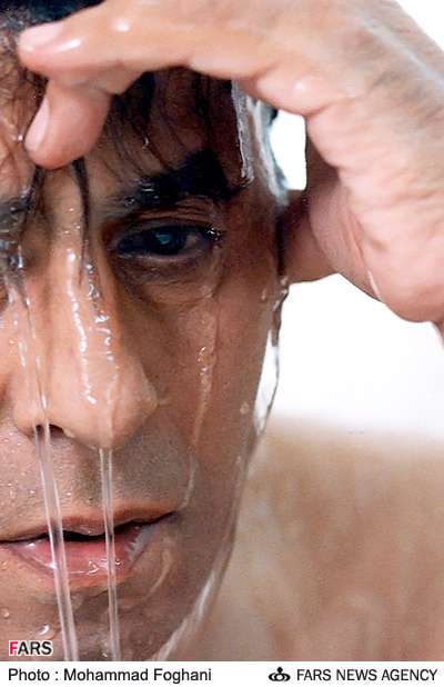 ایمان بیاوریم