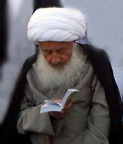 فاخلع نعلیک