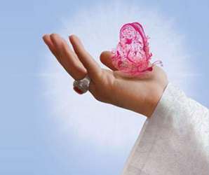 حفاظت انسان توسط خداوند