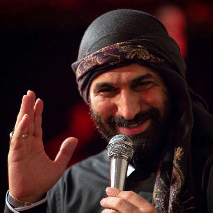 کرامت هست آنجایی که سائل می شود پیدا