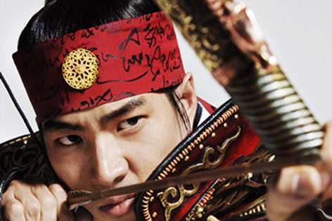 جومونگ هم دست سارقان