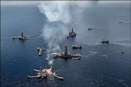 تصاوير هوايي از زيبايي‌هاي يک فاجعه زيستي!