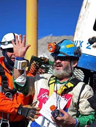 نجات کارگران معدن در شيلي پس از 69 روز