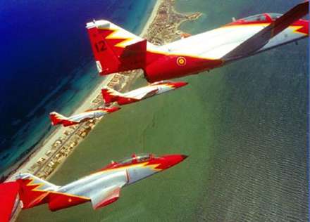 پاترولا آگيلا، تيم پروازهاي نمايشي اسپانيا