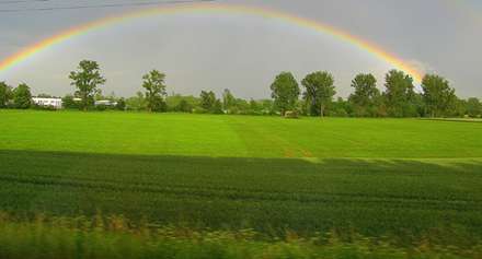 منظره رنگين کمان