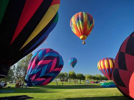 جشنواره بالن ها