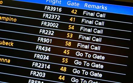 تابلو اعلام مسير پرواز