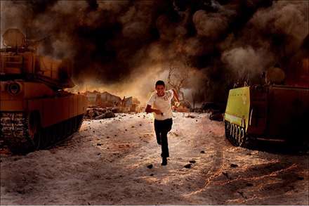 تصويري از يکي از صحنه هاي انفجارهاي فيلم تبديل شوندگان