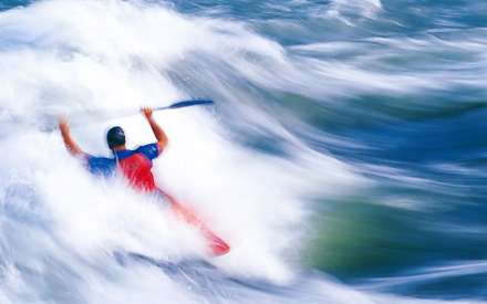 رفتينگ به معني "کلک سواري" و يا "قايقراني در رودخانه هاي خروشان"