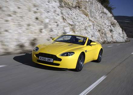 نماي سرعت  اتومبيل استون مارتين V8- Vantage-رهنورد-2008
