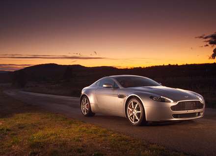 نماي اتومبيل استون مارتين V8- Vantage-2018