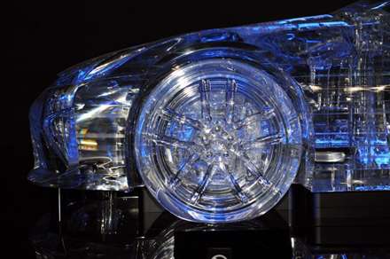 تصاويري از يک لکسوس کريستالي