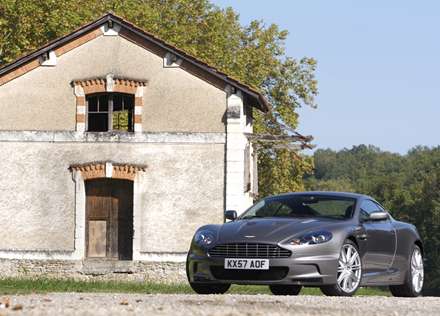 نماي اتومبيل استون مارتين DBS -2020