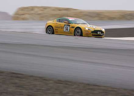 نماي اتومبيل استون مارتين V8- Vantage-N24-2024