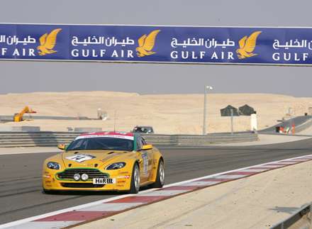 نماي اتومبيل استون مارتين V8- Vantage-N24-2025