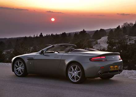 نماي اتومبيل استون مارتين V8- Vantage-رهنورد-2014