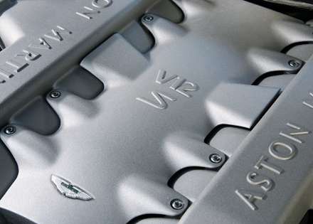 نماي سيستم موتور اتومبيل استون مارتين Vanquish-S-V12-2057