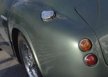 نماي رينگ و چراغ عقب اتومبيل استون مارتين  DB4- GT-Zagato-1961