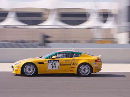 نماي  سرعت اتومبيل استون مارتين V8- Vantage-N24-2008