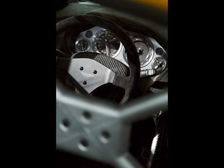 نماي فرمان و داشبرد اتومبيل استون مارتين V8- Vantage-N24-2041