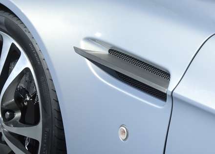 نماي درب  اتومبيل استون مارتين V12 Vantage RS Concept -2017