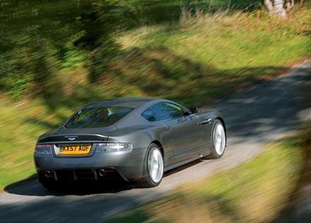 نماي سرعت اتومبيل استون مارتين DBS -2076