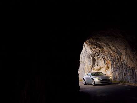 نماي اتومبيل استون مارتين V8- Vantage-2007