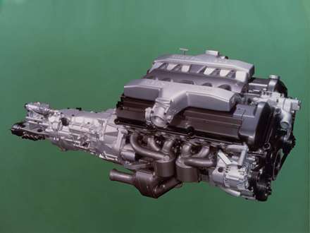 نماي موتور اتومبيل استون مارتين V12-Vanquish-2009