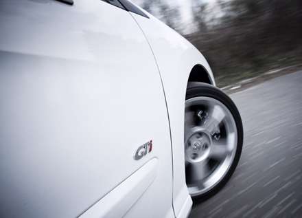 نماي رکاب و رينگ اتومبيل Peugeot-308_GTi_2011