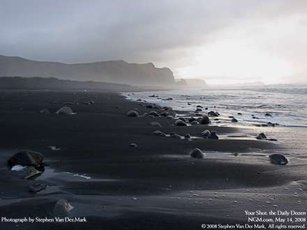 ساحل سنگلاخي