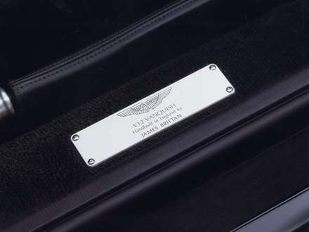 نماي آرم  V12 Vanquish  اتومبيل استون مارتين V12-Vanquish-2024