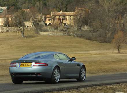 نماي اتومبيل استون مارتين DB9-2008