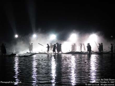 ماهيگيران چيني در شب