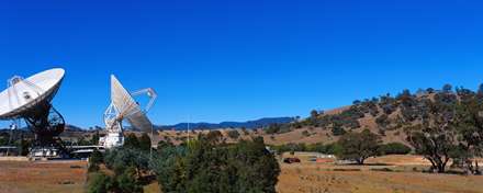 تصاوير تجهيزات ماهواره اي براي دو مانيتور