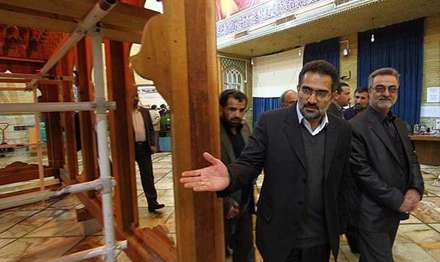 بازديد وزير ارشاد از کارگاه ساخت ضريح امام حسين (ع) در قم