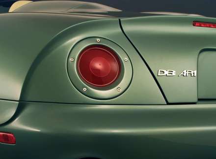 نماي چراغ عقب اتومبيل استون مارتين DB- AR1-2010