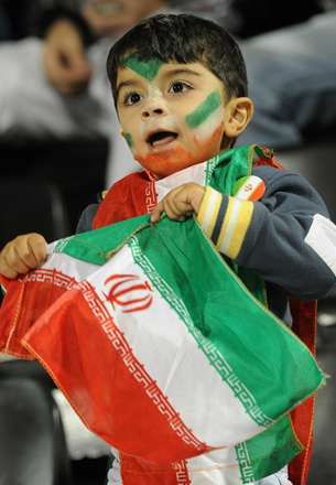 مسابقه تيم ملي فوتبال کشورمان و تيم ملي عراق