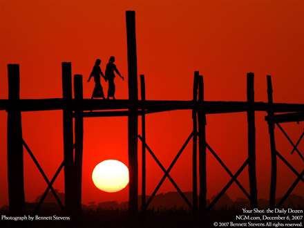 تصوير زيبا از پل Bein در هنگام غروب