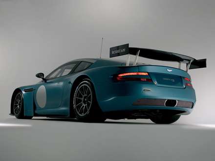 نماي رينگ و سپر عقب اتومبيل استون مارتين DBRS9-2009