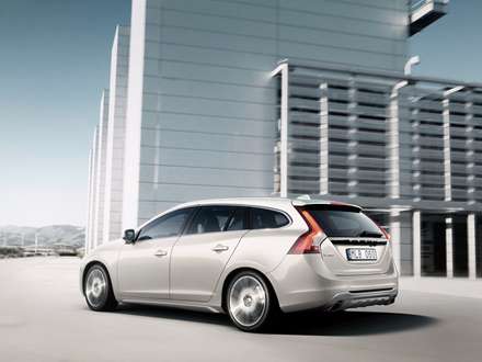 نماي شتاب اتومبيل Volvo-V60_2011