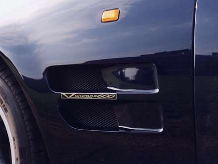 نماي دريچه هاي هوايي  اتومبيل استون مارتين- Vantage -1992 V8-