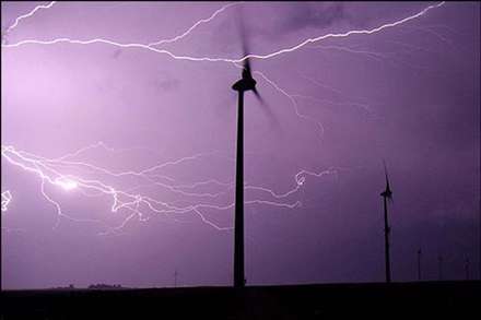 تصاوير  زيباترين و خطرناکترين صاعقه‌ها