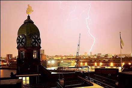 تصاوير  زيباترين و خطرناکترين صاعقه‌ها