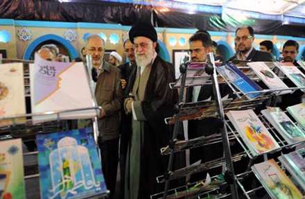 بازديد رهبر انقلاب از نمايشگاه کتاب